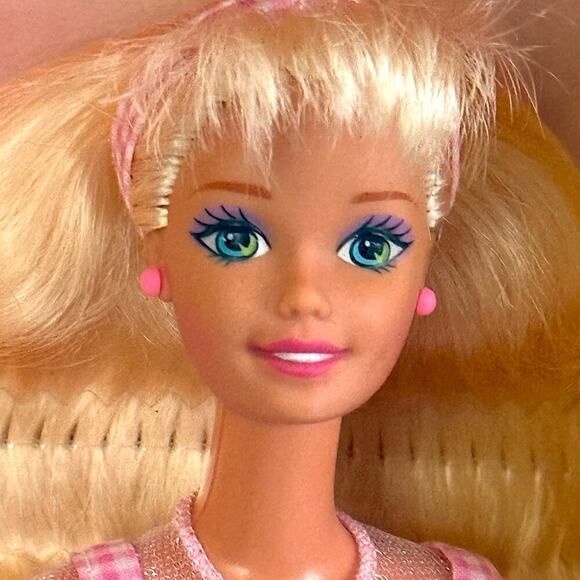 NRFB Barbie Doll Avon Spring Petals 1996 Mattel 16746 Blonde - Picture 4 of 6